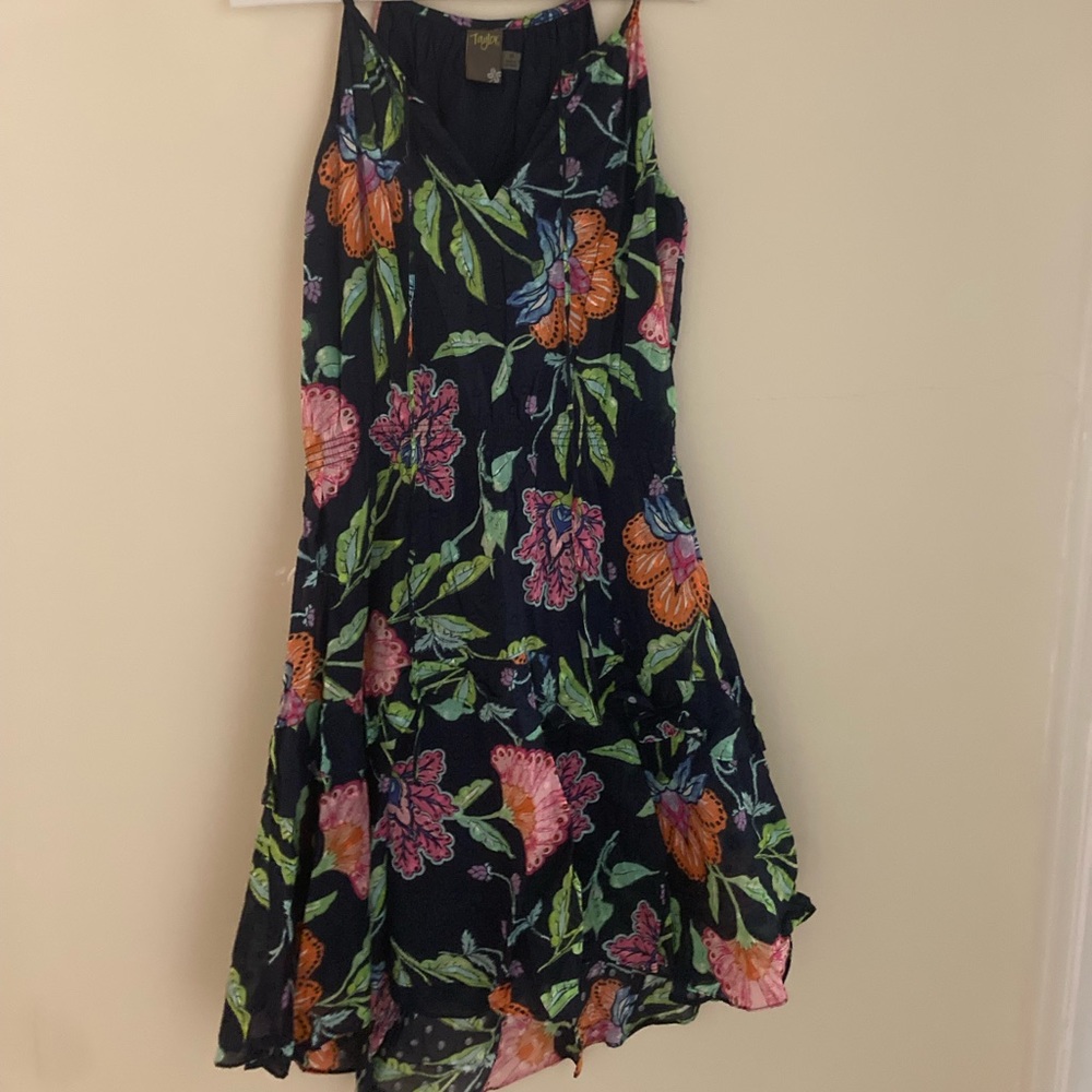 Pretty Spring/summer dress size 10.